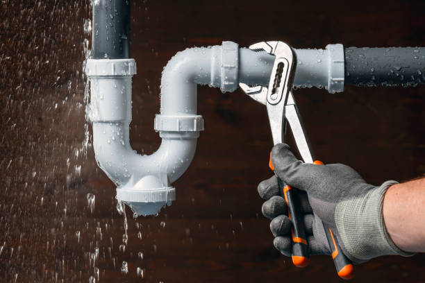 Professional Emergency Plumber technician working in Mansfield, MA